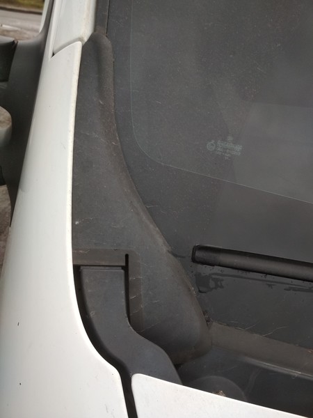 Уголок защитный лобового стекла Opel Movano  2012 Чуднов