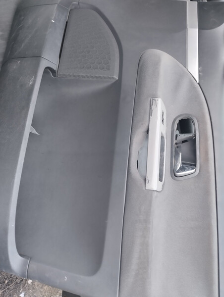 Передні карти треба пара сірі Ford Galaxy  2001 универсал 1.9 Дизель 