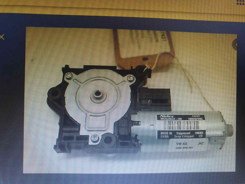 Моторчик люка Audi Q7 2017 г.  3.0 л дизель Черновцы