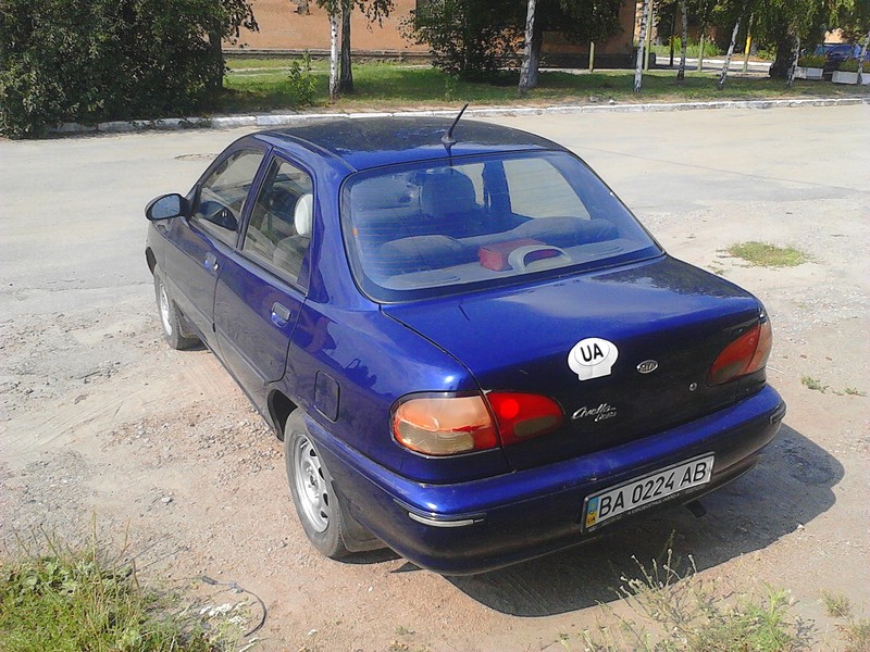 Задні ліхтарі Kia Avella  1996 1.5 Бензин Кропивницький