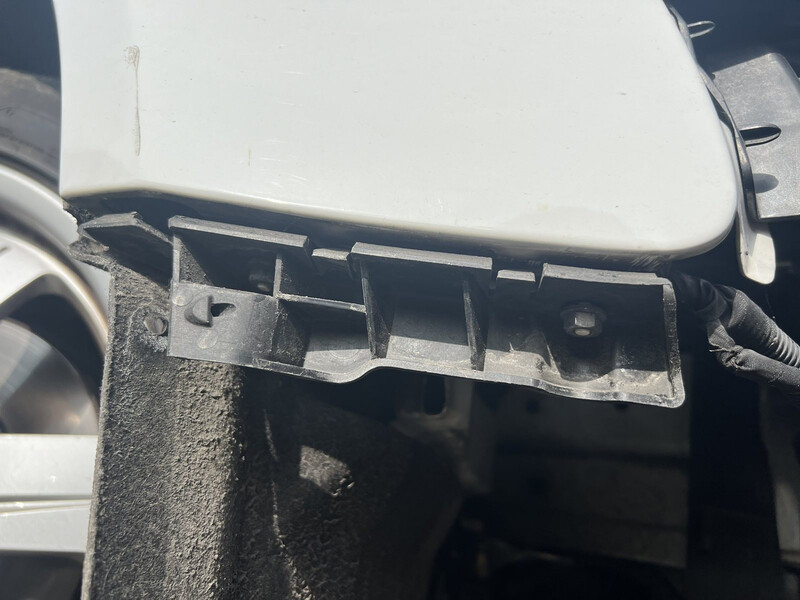 Кронштейн бампера Audi A5 2013 г.  2.0 л дизель