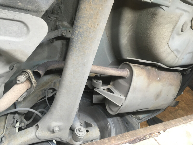 Выхлопная труба (средняя и задняя часть) е120 кузов Toyota Corolla E110  2001 1.4 Бензин Запорожье