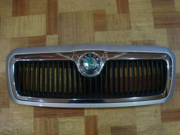 Решетка радиатора Skoda Superb 2006 г.  1.8 л бензин Киев