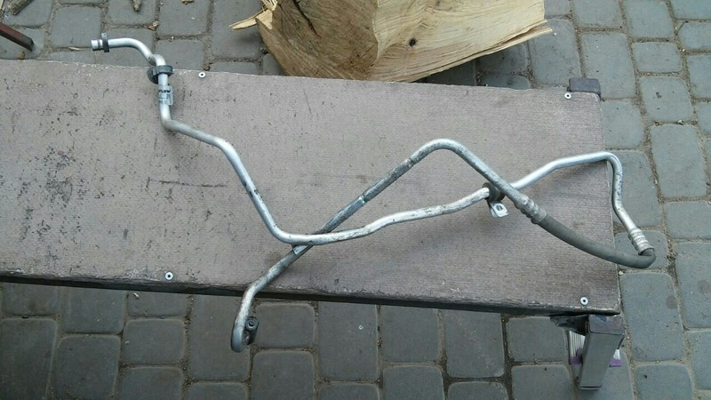 Трубка охлаждения 8200382116   Renault Kangoo