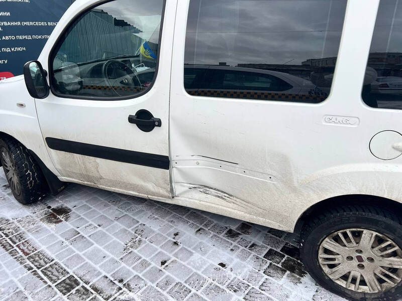 Двері передні ліві голі Fiat Doblo  2009 1.9 Дизель 