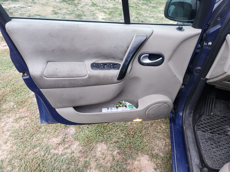 Карта дверей водія Renault Grand Scenic 2 універсал 2008 р.  1.5 л дизель Рожище