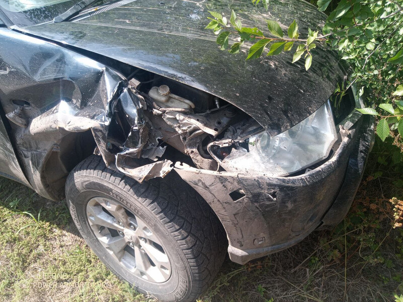 Крыло переднее правое Mitsubishi L 200  2005 32.0 Дизель Луцк
