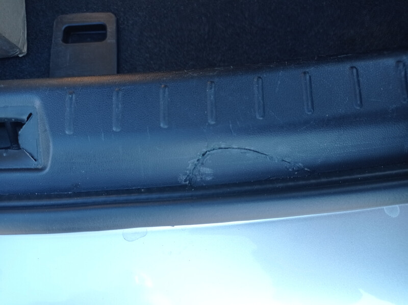 Пластик багажника Toyota Avensis  2007 1.8 Бензин Киев