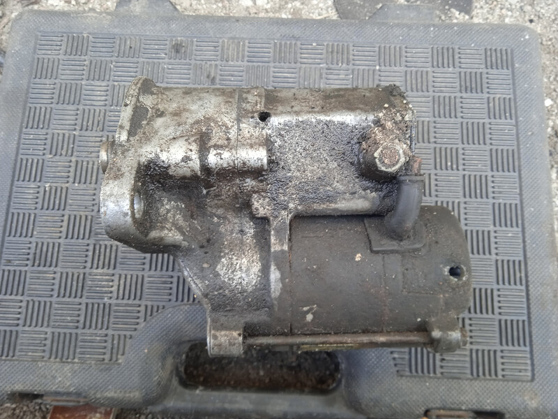 Стартер Dodge Caravan универсал 2001 г.  2.5 л бензин Мирноград