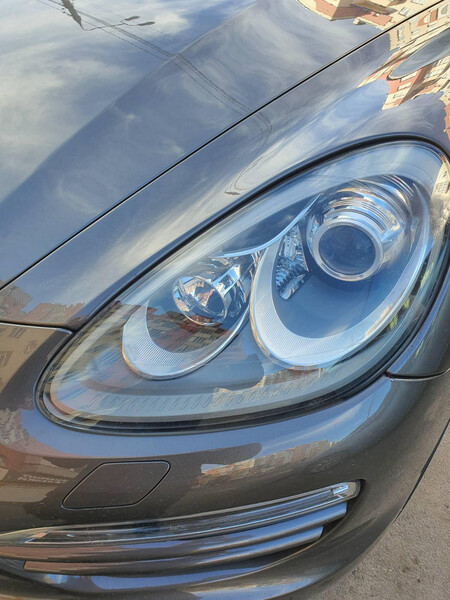 Фара передняя европа Porsche Cayenne 2012 г.  Киев
