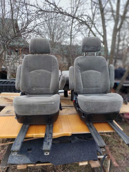 Сиденья Hyundai H1  2003 Запорожье