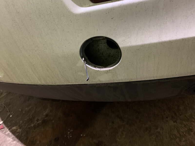 Заглушка бампера Chevrolet Malibu  2012 2.0 Бензин 