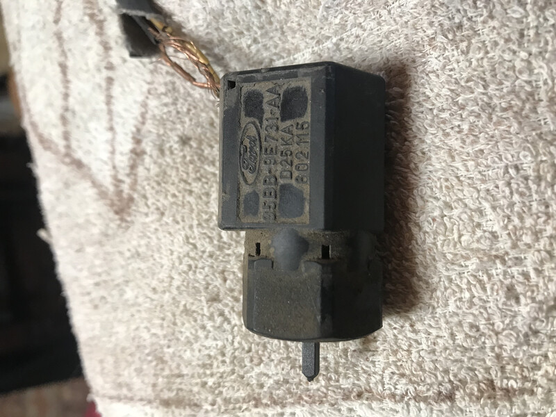 Датчик спидометра 95ВВ-9Е731-АА   Ford Mondeo