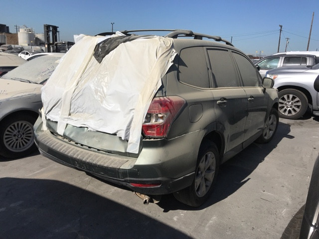 Фонарь задний правый 84912SG040   Subaru Forester