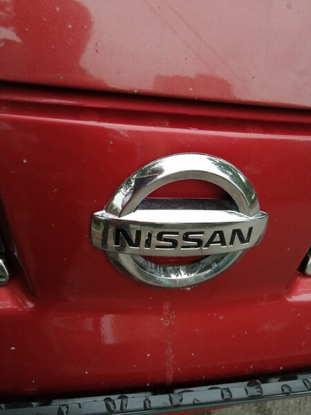 Значок на капот Nissan Tiida C11  2008 хэтчбек 1.6 Бензин Белая Церковь