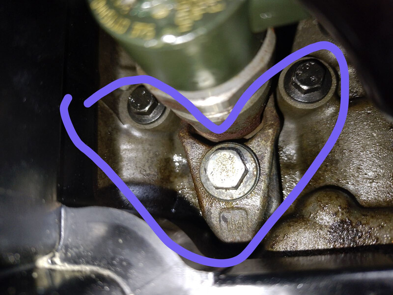 Кронштейн крепления форсунки Opel Vivaro  2012 2.5 Дизель Днепр