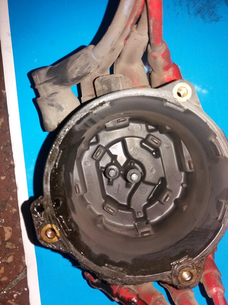 Крышка трамблера Nissan Prairie  1988 2.0 Бензин Киев