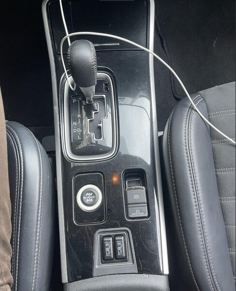 Пластикова консоль от торпеды до подлокотника Mitsubishi Outlander 3  2019 2.4 Бензин Киев