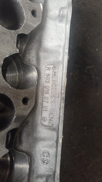 ГБЦ Mercedes T1 універсал 1995 р.  2.9 л дизель