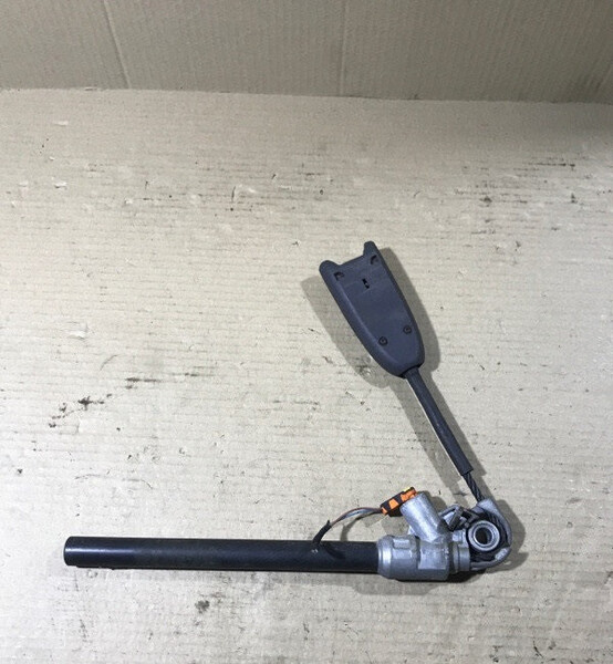 Пиропатрон лівий та правий Renault Megane 2  2004 универсал 1.6 Бензин Хмельницкий