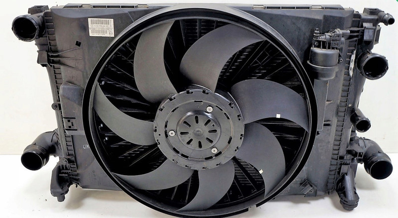 Комплект радиаторів Mercedes-Benz E-Class  2011 универсал 2.2 Дизель Ровно