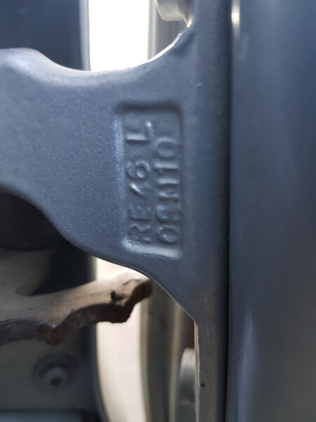 Петля дверна з фіксатором, верхня пасажирська Volkswagen T5 (Transporter)  2011 2.0 Дизель Ильинцы