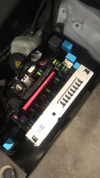Блок запобіжників Lexus RX  2020 
