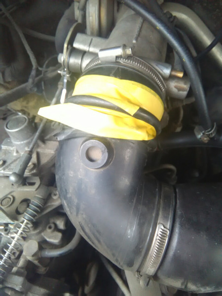 Патрубок Ford Transit 1998 г.  2.5 л дизель Новомосковск