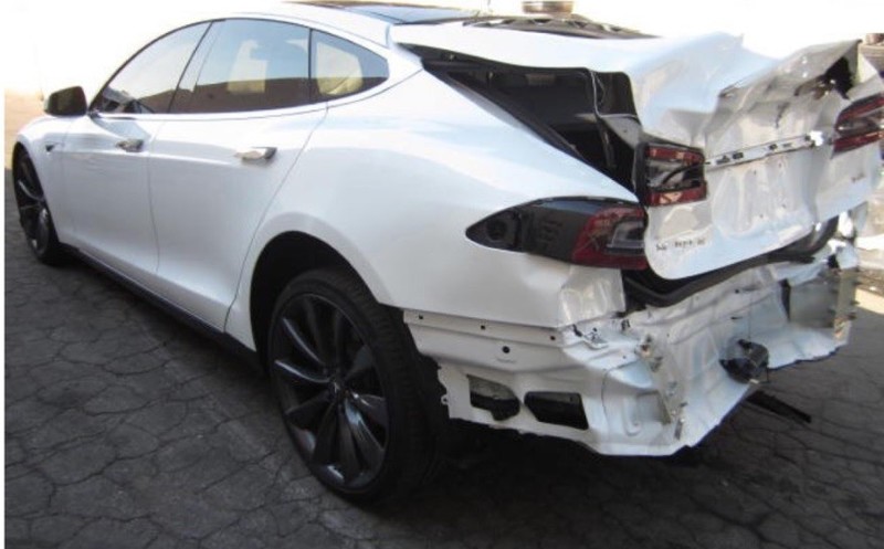 Усилитель заднего бампера Tesla Model S  2015 70.0 Электр Киев