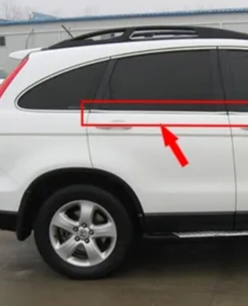 Уплотнительнач резинка хром накладка Honda CR-V 3  2007 2.4 Бензин Черкаси