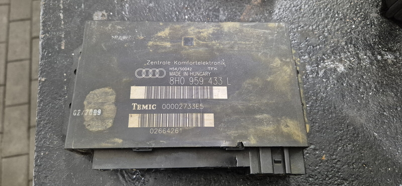 Блок комфорта Audi A4 B8  2009 2.0 Бензин Дубно