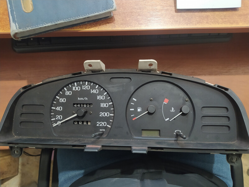 Щиток приборов Nissan Sunny  1993 1.6 Бензин Одесса