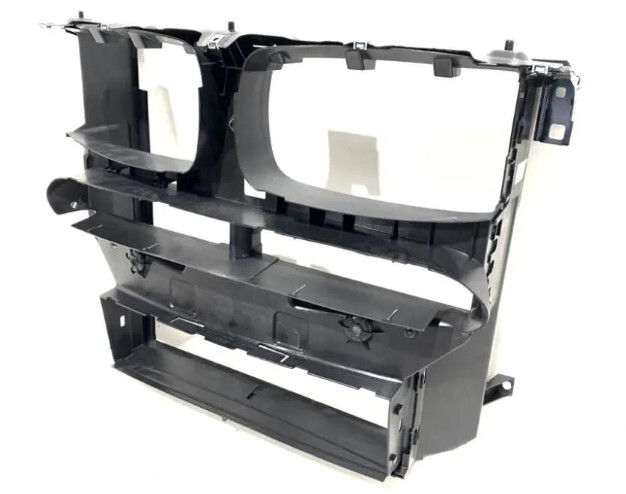 Воздуховод (дефлектор радиатора) BMW X5 2015 р.  3.0 л бензин Харків