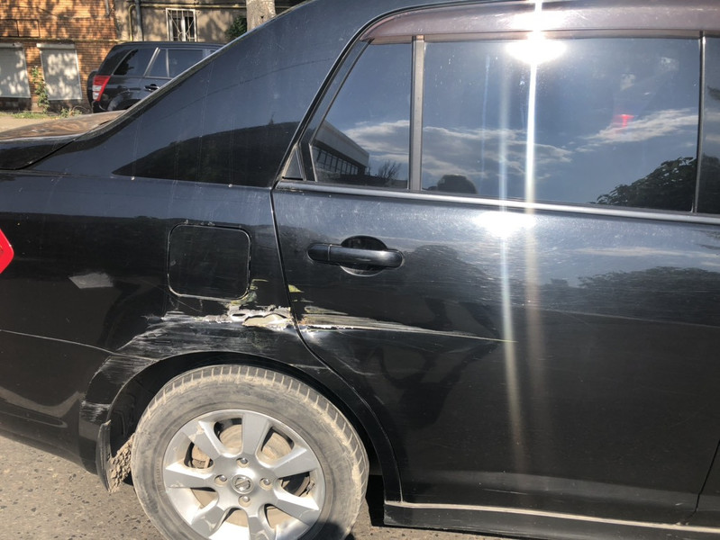 Дверь задняя правая и крыло заднее правое Nissan Tiida C11  2008 1.8 Бензин Одесса