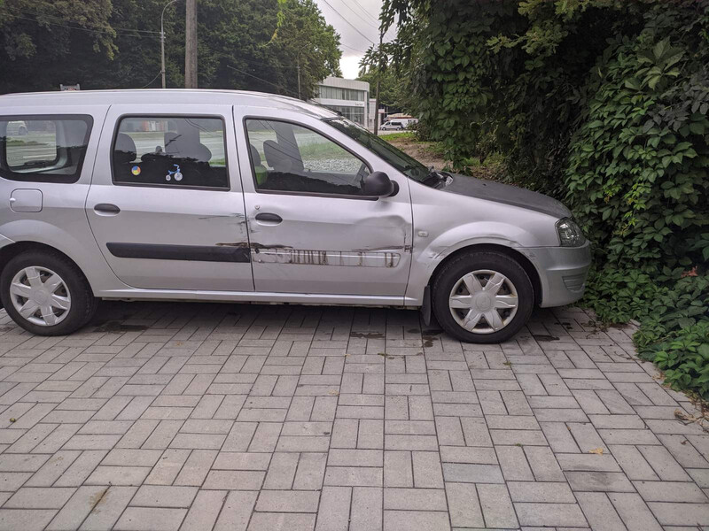 Дверь правая в цвет Renault Logan MCV 2009 универсал  Бензин Одесса