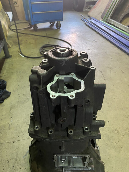 Корпус КПП 8872561   Iveco Daily