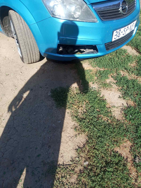 Решетка бампера правая Opel Zafira B  2007 универсал 1.8 Бензин Полтава