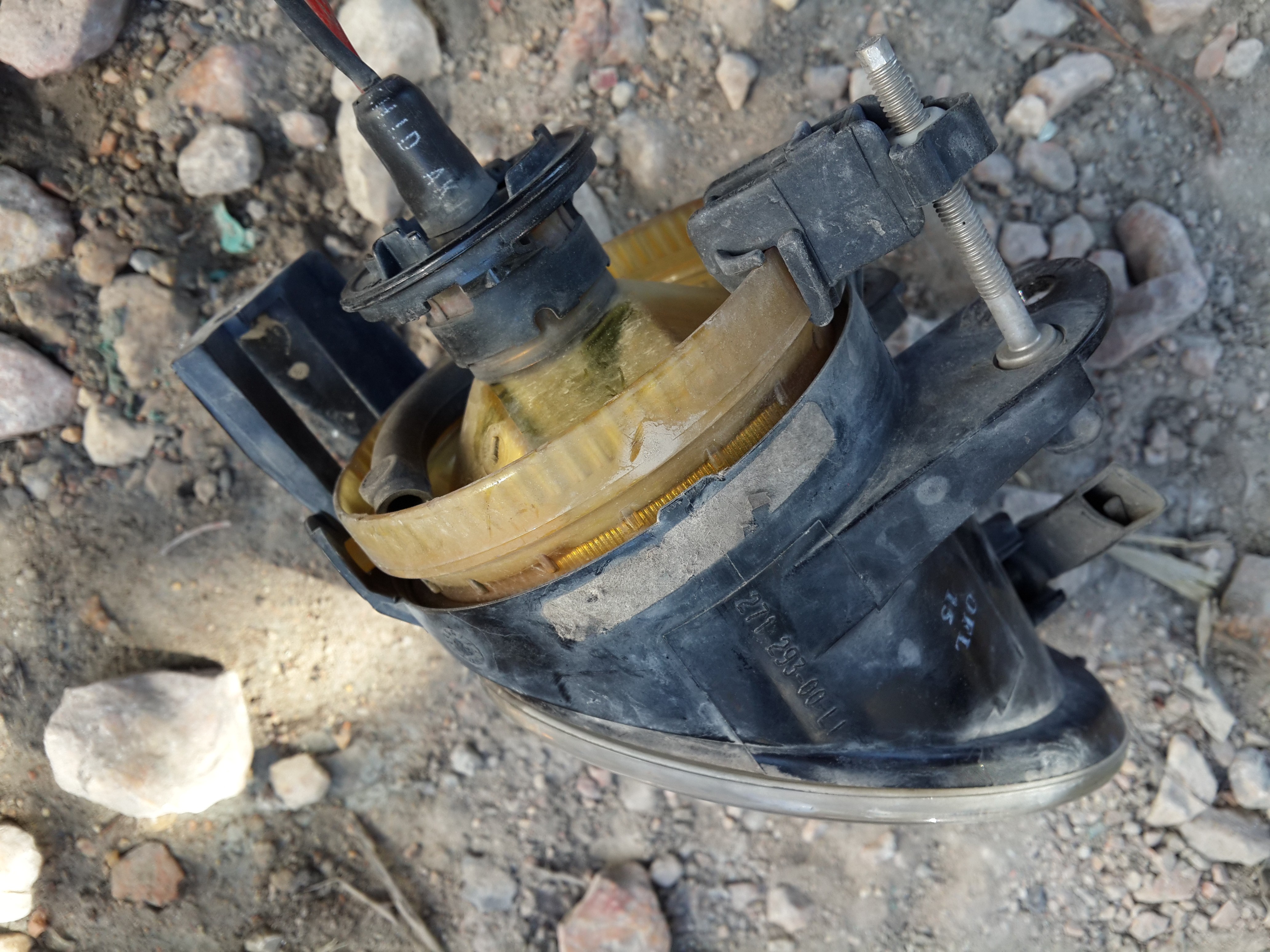 Галогенка правая 271 293 00 RI   Volkswagen Passat