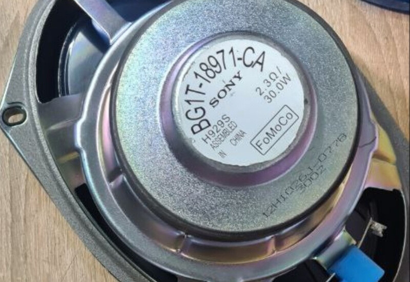 Колонки в заднюю полку sony 30w Ford Fusion  2013 2.5 Бензин Бердичев