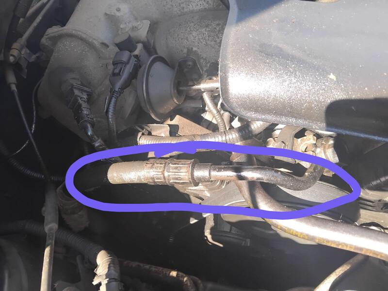 Патрубок подачи на рулевую рейку Hyundai Tucson  2006 2.7 Бензин Днепр