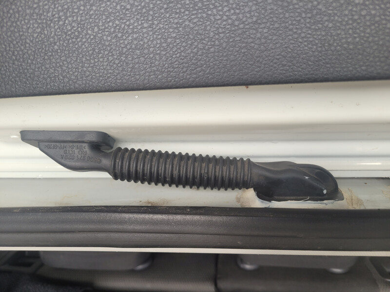 Резинка Volkswagen Golf 7  2013 хэтчбек 1.4 Бензин Черкассы