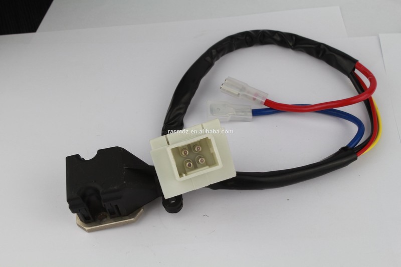 Регулятор вентилятора отопителя 2108218351   Mercedes E-Class