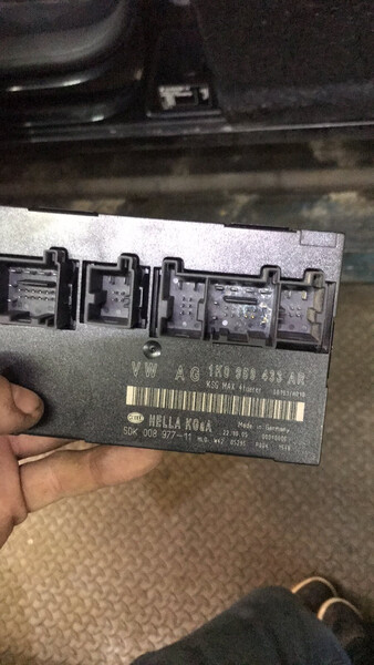 Блок комфорта электронный Volkswagen Touran  2005 универсал 1.6 Бензин Тернополь