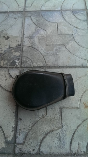 Впускной патрубок карбюратора Peugeot 405  1988 1.6 Бензин 