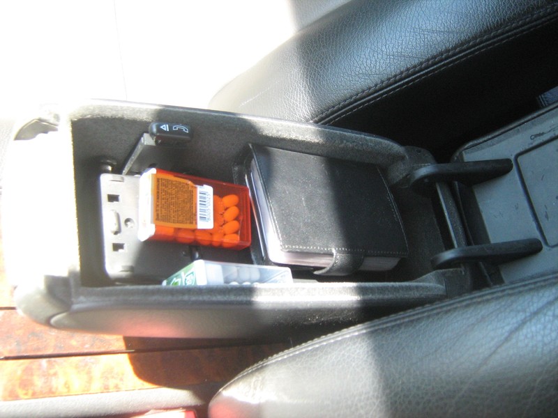 Крышка подлокотника, переключатель с панелью Audi A6 C6  2006  Бензин Мариуполь