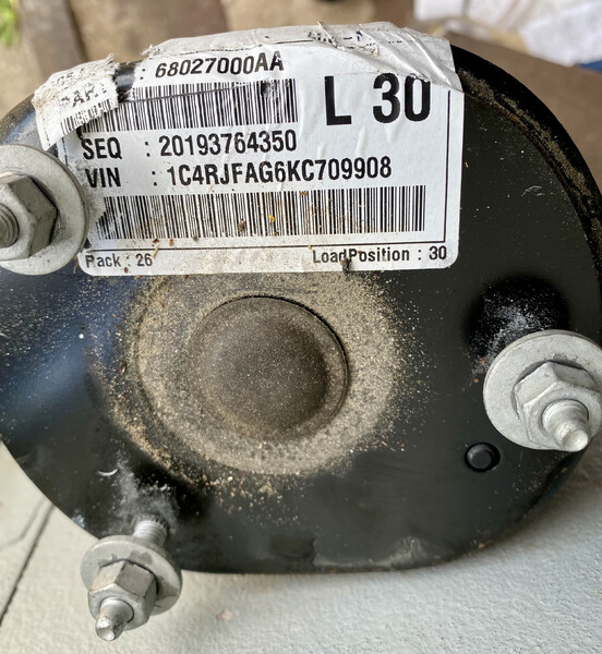 Стійка передня Jeep Grand Cherokee  2019 3.6 Бензин 