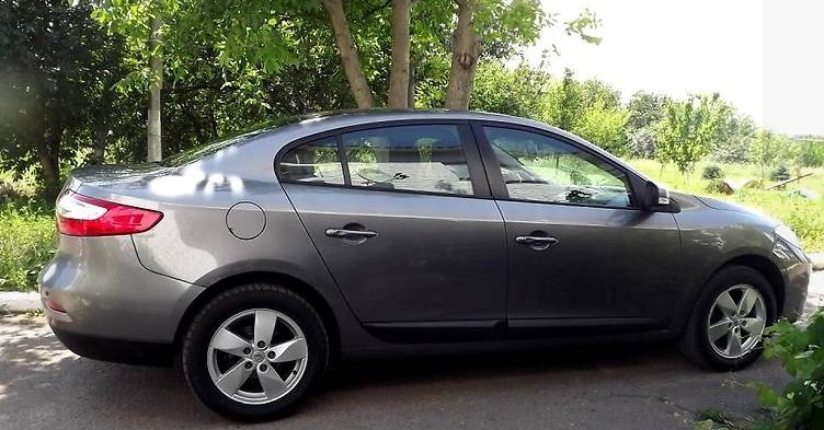 Дверь правая передняя, Дверь правая задняя. Renault Fluence  2011 1.6 Бензин Краматорск