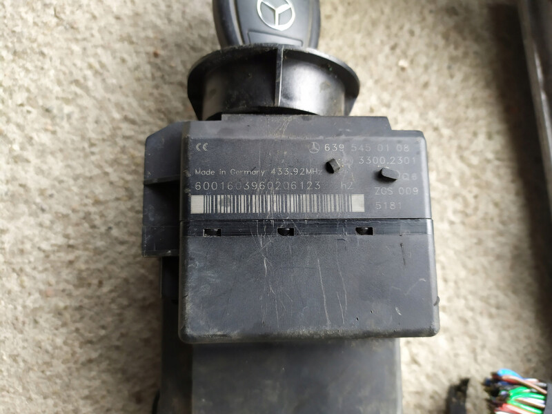 Замок зажигания A6395450108   Mercedes Viano, Mercedes Vito