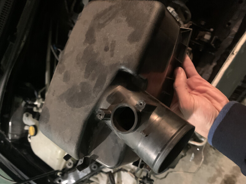 Корпус повітряного фільтра Toyota Corolla E140  2009 1.3 Бензин 