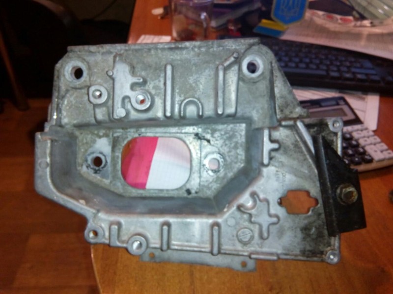 Кронштейн лонжерона (левый) Nissan Micra k12 2006 хэтчбек 1.4 Бензин Киев